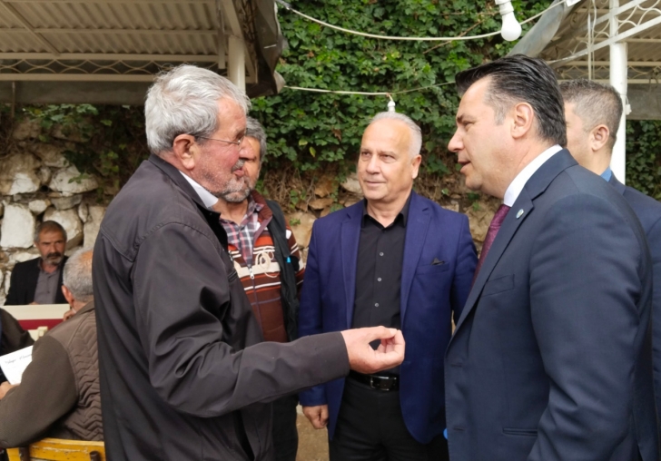 Gmez,Hizmetleri